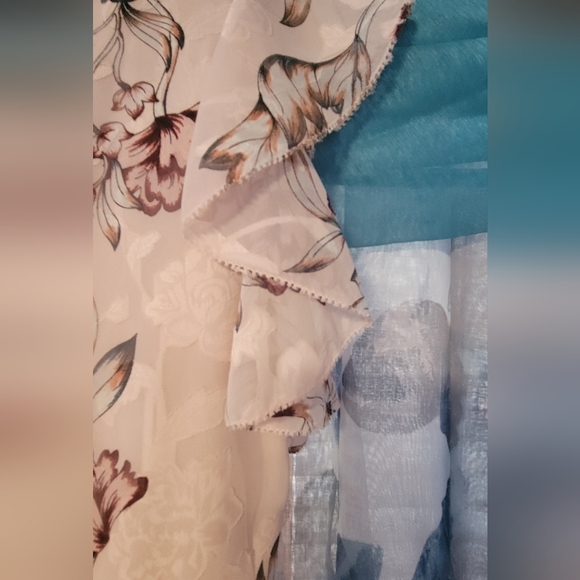 Floral Cream Dress - Picture 2 of 10